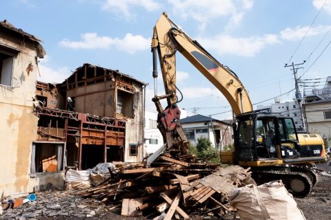 解体から廃棄物処理まで一貫サービスを実現！有限会社前田運送です